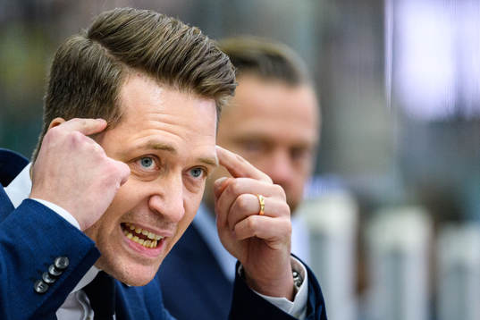 Växjös tränare Sam Hallam