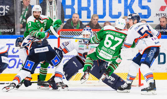 Rögles Taylor Matson och Leon Bristedt oroar mot Växjös