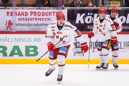 Modos Patrik Karlkvist jublar