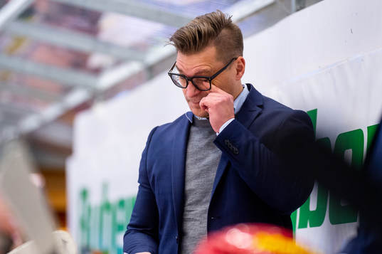 Modos tränare Björn Hellkvist
