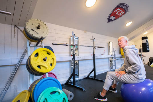 Caroline Seger tränar i gymmet