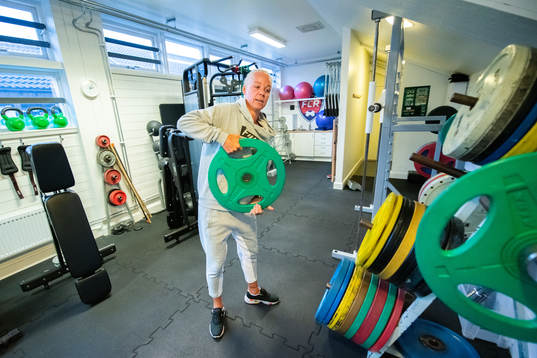 Caroline Seger tränar i gymmet