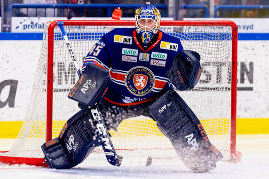Växjös målvakt Viktor Andrén