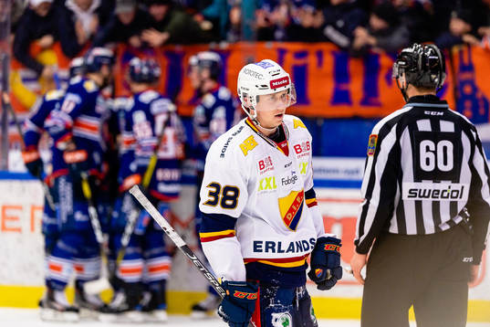 Djurgårdens Olle Alsing deppar