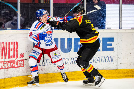 Oskarshamns Tyler Kelleher och Brynäs Lukas Kilström