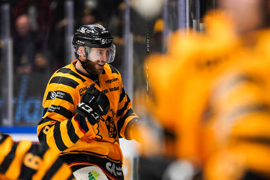 Skellefteås Petter Granberg jublar