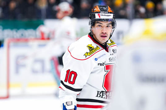 Örebros Shane Harper deppar