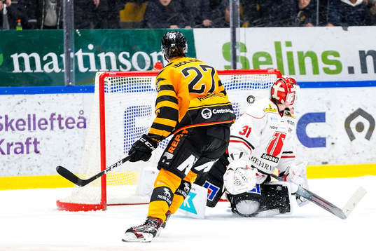 Skellefteås Robin Alvarez jublar