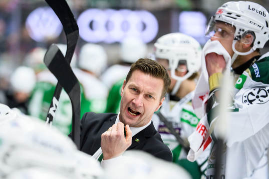 Färjestads huvudtränare Johan Pennerborn