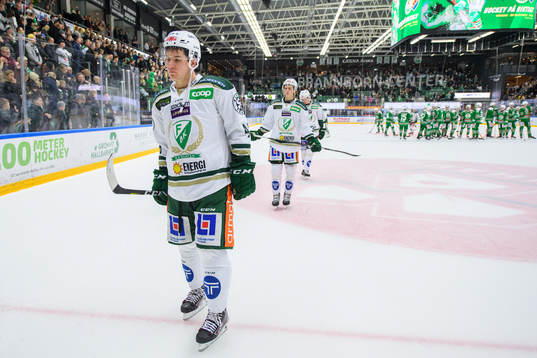 Färjestads Michael Latta deppar när han lämnar isen