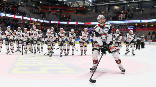 Malmö Redhawks Helge Grans jublar