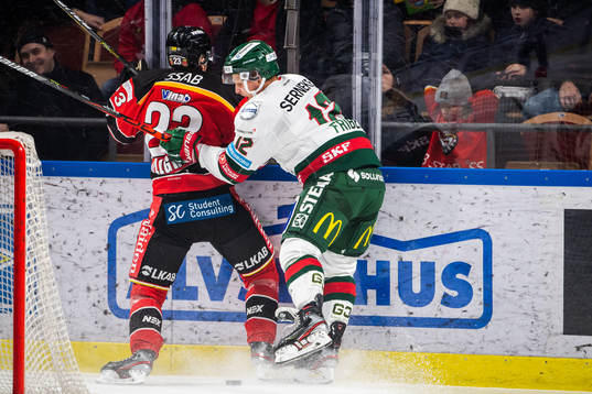 Luleås Jesper Sellgren och Frölundas Max Friberg