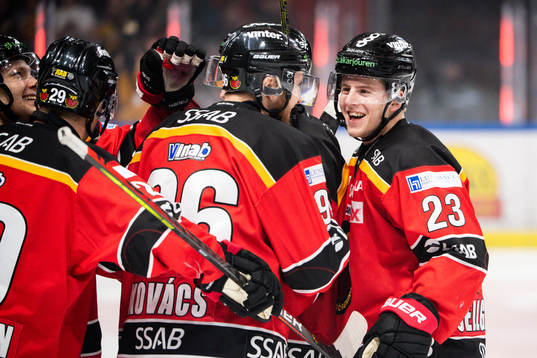 Luleås Robin Kovacs och Jesper Sellgren jublar