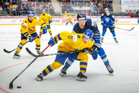 Nils Höglander of Swedenand Lassi Thomson of Finland