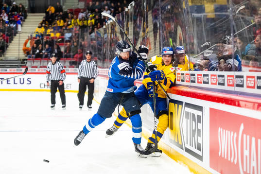Lassi Thomson of Finland against Oskar Bäck of Sweden