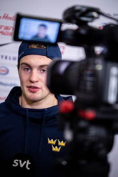 Nils Höglander of Sweden