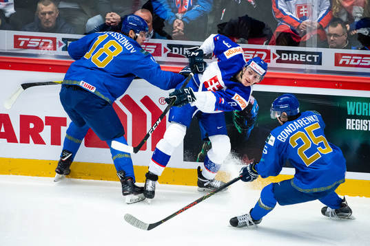 Oliver Okuliar of Slovakia against Timofei Katassonov and