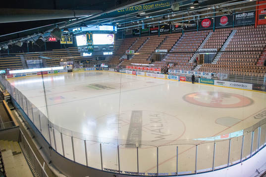 Interiör av ABB Arena Nord innan ishockeymatchen i