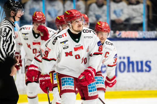Modos Patrik Karlkvist jublar