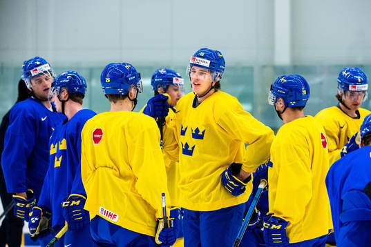 Oskar Bäck of Sweden