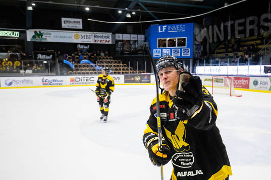 Västerås Anthon Eriksson tackar publiken