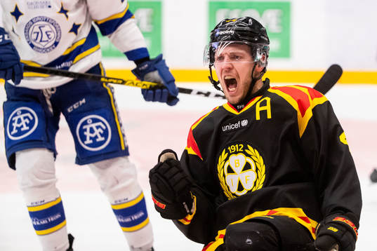 Brynäs Jacob Blomqvist jublar