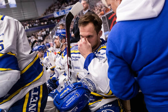 Leksands Fredrik Forsberg i båset