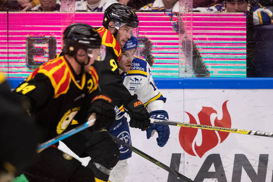 Brynäs Niclas Andersén och Leksands Oskar Lang