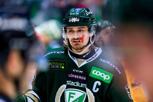 Färjestads Linus Johansson deppar