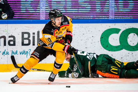 Luleås Einar Emanuelsson och Färjestads Martin Johansson