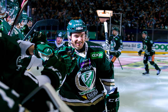 Färjestads Jonathon Blum jublar