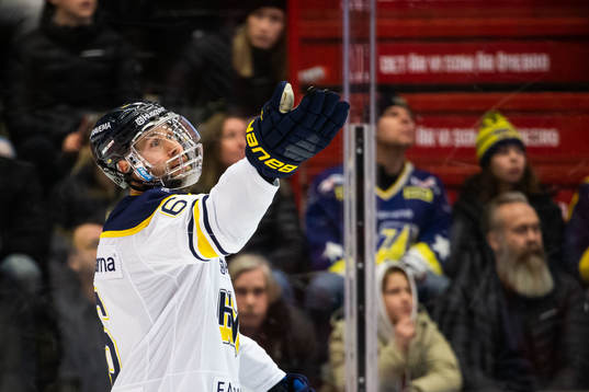 s Christoffer Persson reagerar