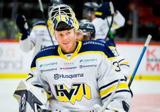 s målvakt Jonas Gunnarsson är glad