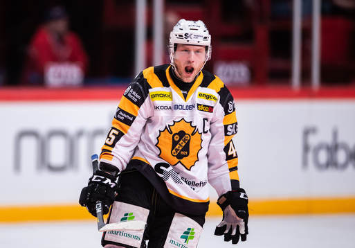 Skellefteås Oscar Möller jublar