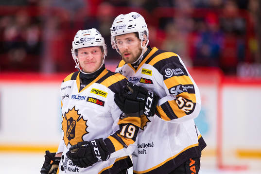 Skellefteås Tuomas Kiiskinen deppar med Arvid Lundberg