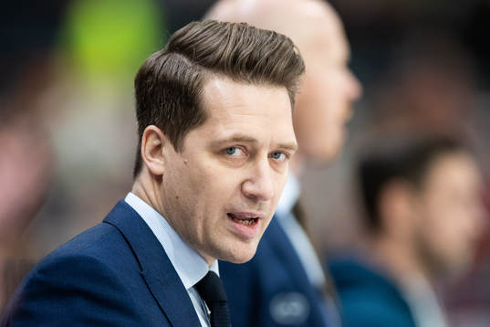 Växjös tränare Sam Hallam