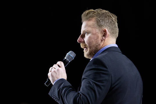 Daniel Alfredsson blir invald i svensk ishockeys Hockey