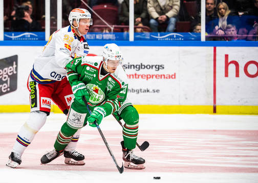 Malmö Redhawks Lars Bryggman och Rögles Hampus Gustafsson