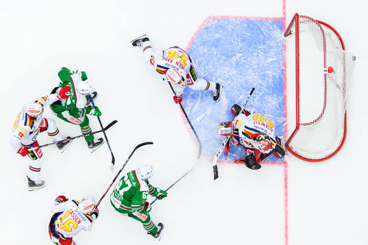 Rögles Leon Bristedt gör 1-3 bakom Malmö Redhawks