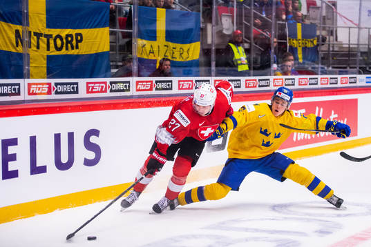 Gilian Kohler of Switzerland and Nils Lundkvist of Sweden