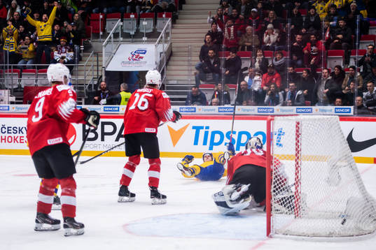 Samuel Fagemo of Sweden celebrate