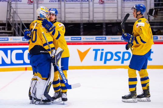 Goalkeeper Hugo Alnefelt, Tobias Björnfot and Philip