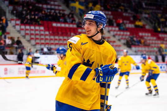 Oskar Bäck of Sweden