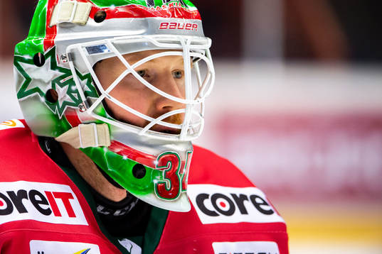 Modos målvakt Erik Hanses
