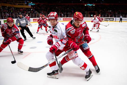 Timrås Jonathan Dahlén och Modos Patrik Karlkvist