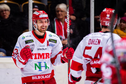 Timrås Albin Lundin jublar