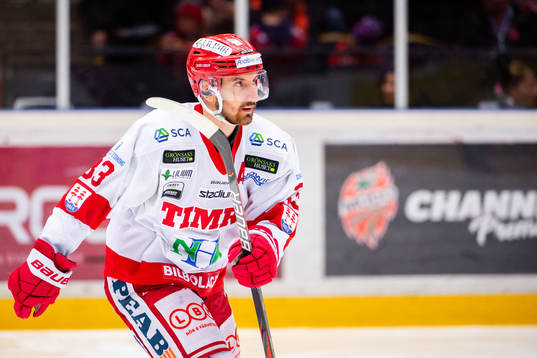 Timrås Albin Lundin jublar