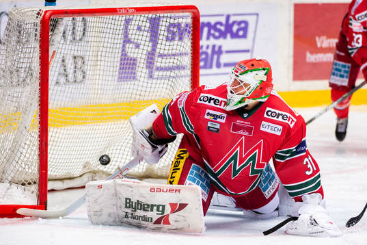 Modos målvakt Linus Lundin släpper in 3-5 från Timrås