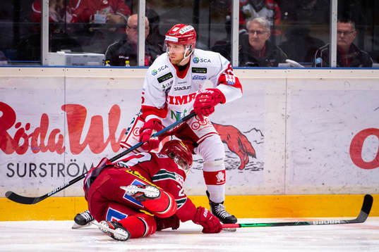 Timrås Jeremy Boyce-Rotevall och Modos Joel Wahlgren