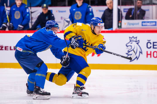 Oleg Boiko of Kazakhstan and Jonatan Berggren of Sweden